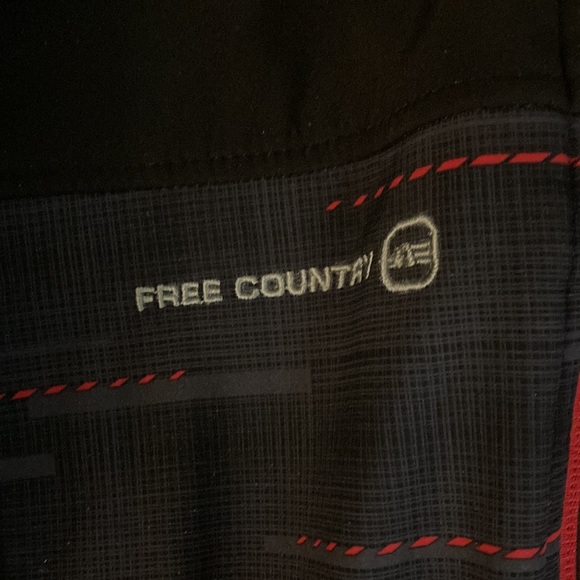 Free country, black, and gray and red jacket - Picture 2 of 6